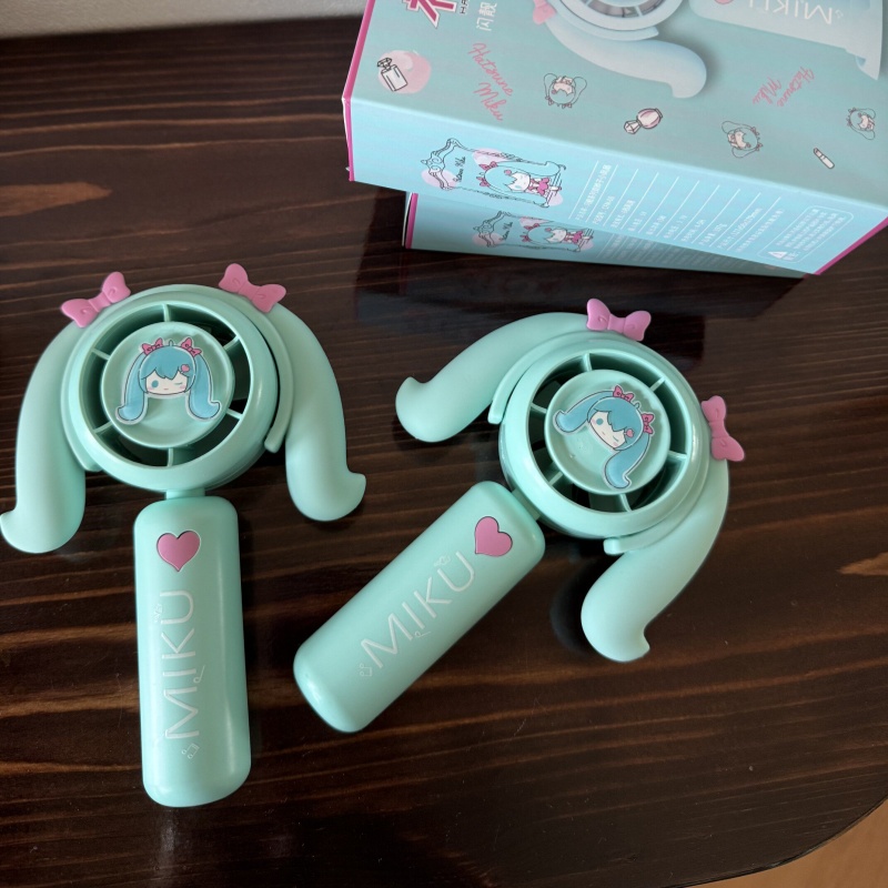 Hatsune Miku Mini Handheld Fan - Outdoor Camping Toys のレビューと価格